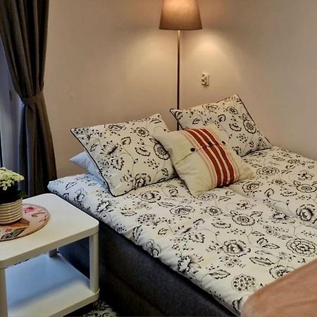 Apartament Zachodni Z Balkonem 4 Osoby Varsóvia Exterior foto