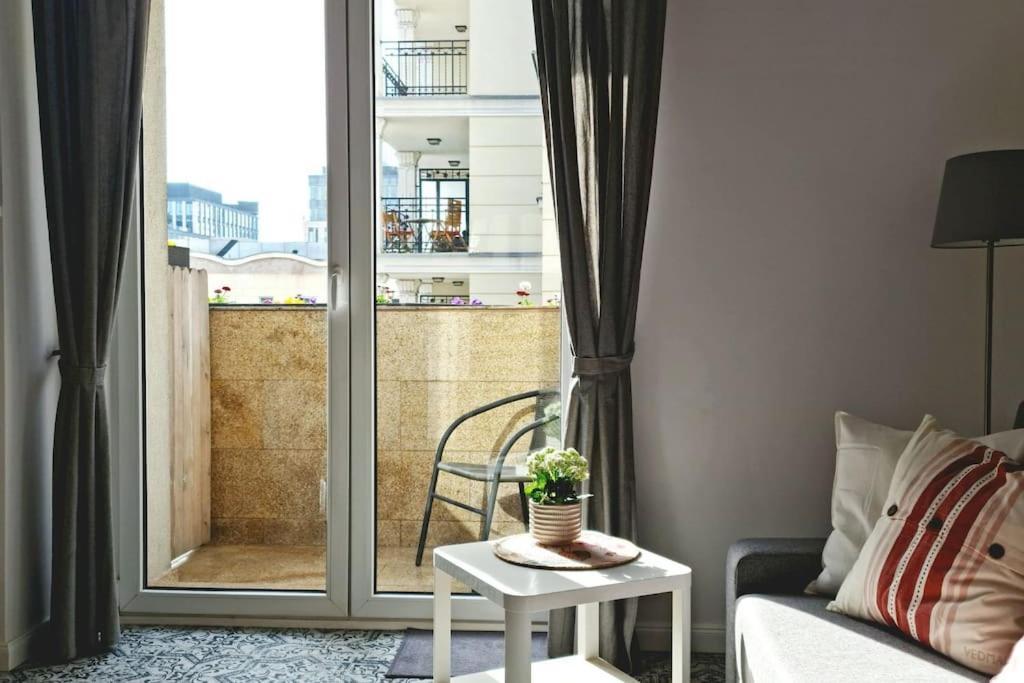 Apartament Zachodni Z Balkonem 4 Osoby Varsóvia Exterior foto